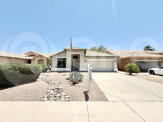 Building Photo - 1523 E Black Diamond Dr