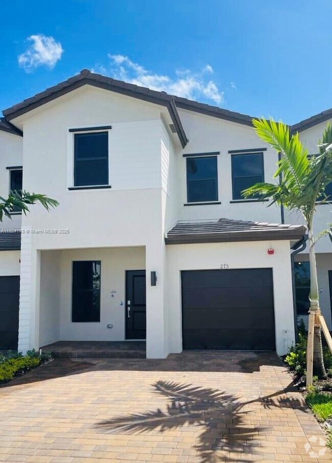 Building Photo - 275 SW 159th Ter