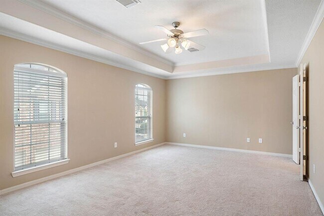 Building Photo - 1503 Shady Villa Fern