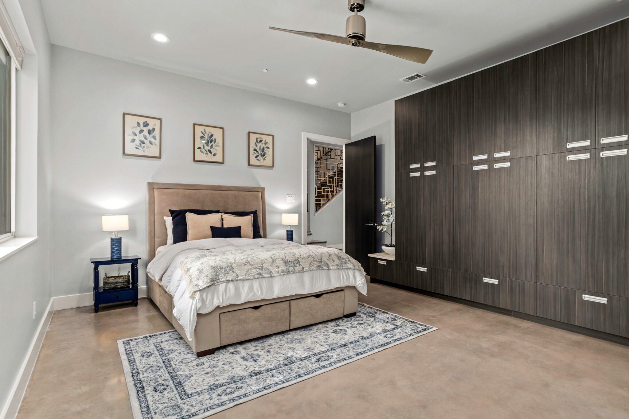 Building Photo - 326 Clay