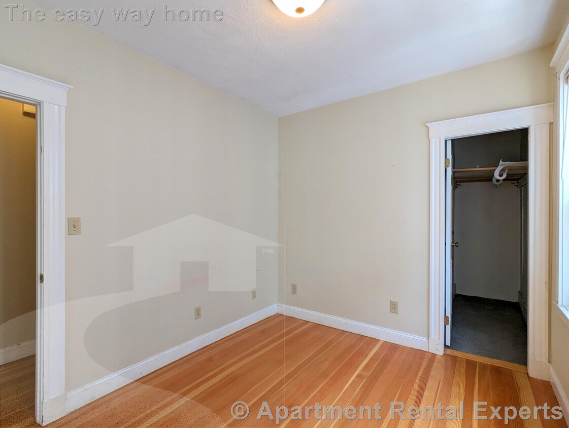 Building Photo - 79 Conwell Ave