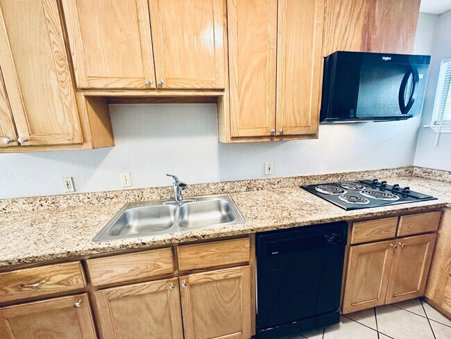 Interior Photo - Fabulous landmark Downtown Austin property! Great downtown neighborhood!