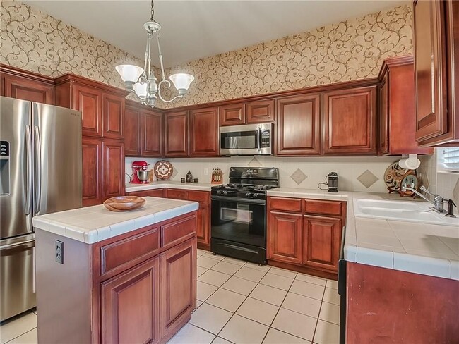 Building Photo - Great Location with Storm Shelter in Brist...