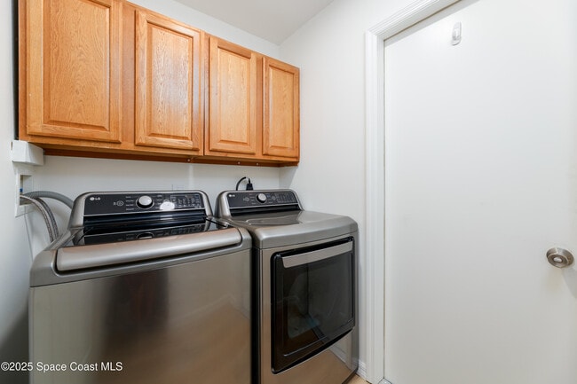 Building Photo - 4540 Bellaluna Dr