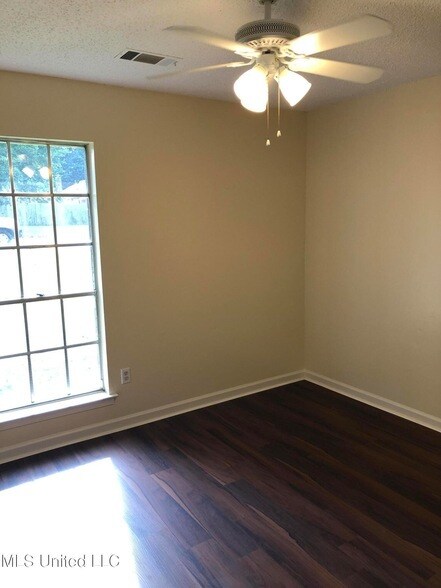 Building Photo - 8341 Old Forge Rd