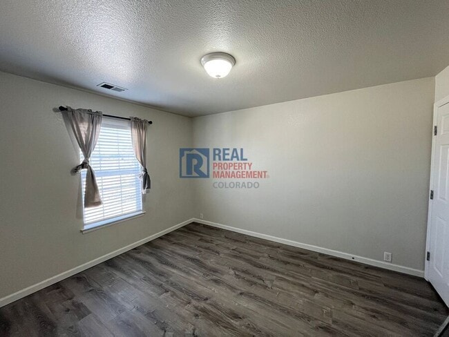 Building Photo - 3601 Vestal Loop