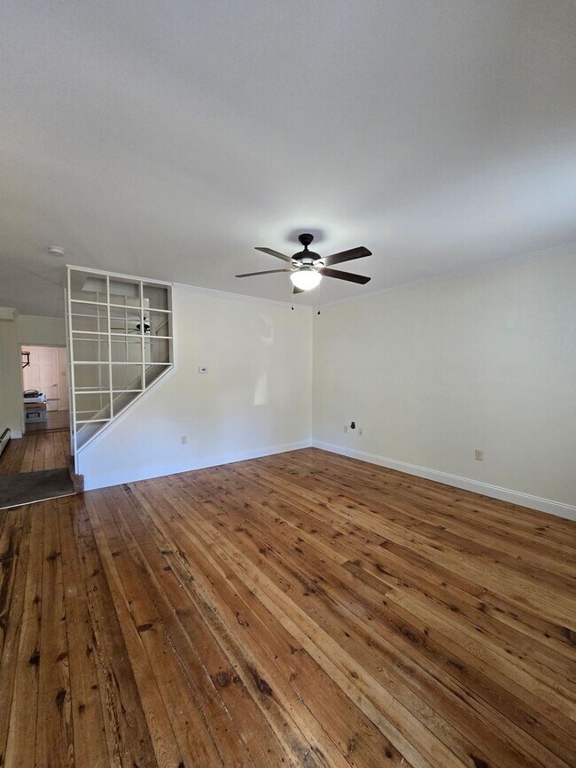 Building Photo - 231 N Walborn Ave