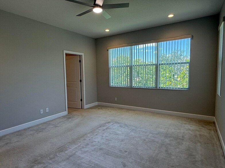 Building Photo - 9028 Kingsmoor Way