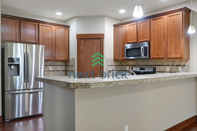 Building Photo - Charming 3-Bed, 2.5-Bath Haven with 1997 Sq Ft in Renton, WA!