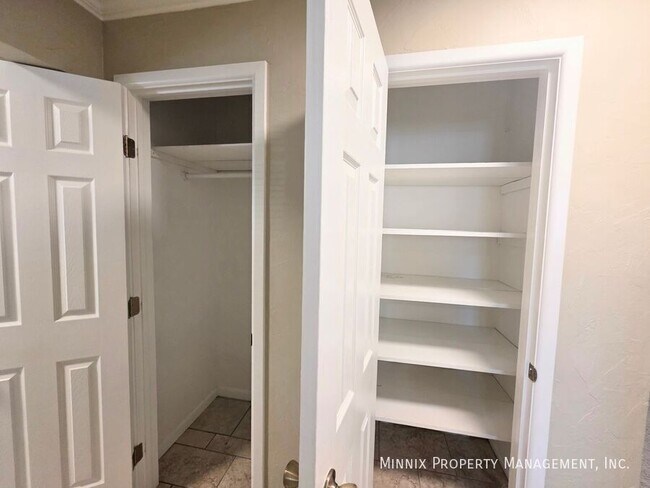 Building Photo - 3216 Camarie Ave