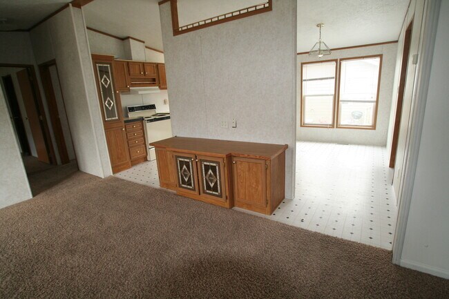 Building Photo - 2709 Crab Tree St