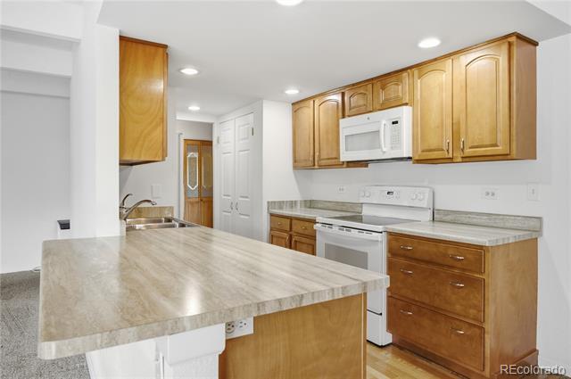 Building Photo - 675 S University Blvd