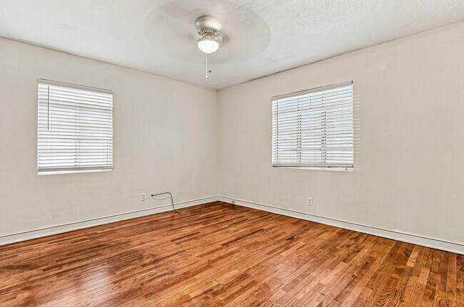 Building Photo - 7713 Veracruz Ave