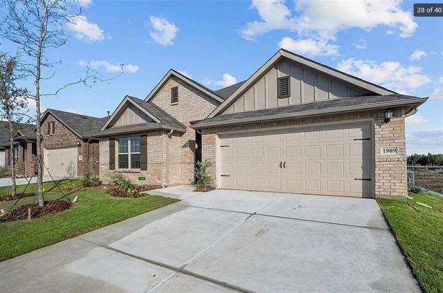 Building Photo - 1909 Javelina St