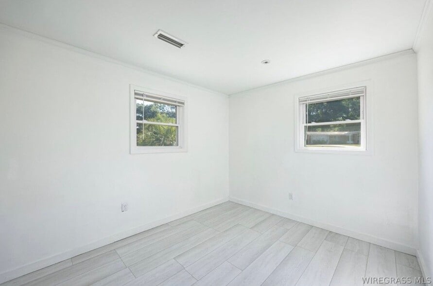 Building Photo - 209 Briarhill Rd