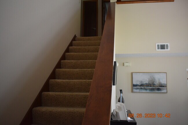 Stairway - 3126 Station Ct