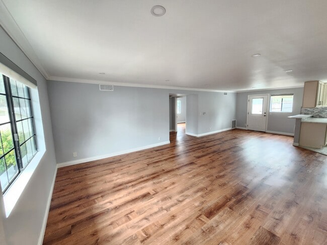 Building Photo - 21217 De la Guerra St