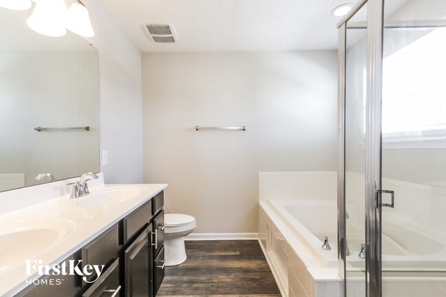 Building Photo - 6660 Branches Dr