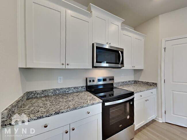 Building Photo - 14 New Villas St