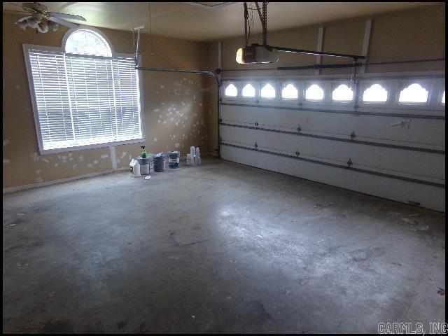 Building Photo - 12 Caddo Ct
