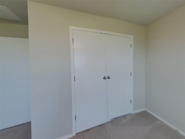 Building Photo - 5200 Saddle Clb Dr