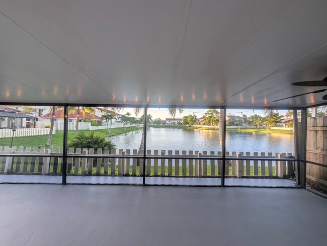 Building Photo - 2711 San Remo Cir