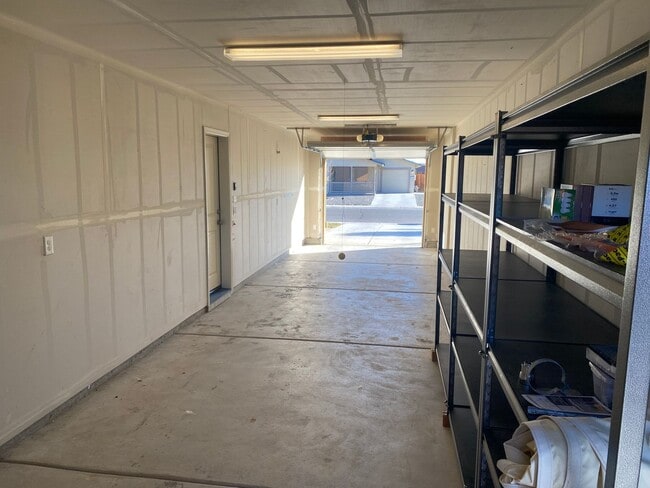 Building Photo - Charming Fallon 3 bedroom with RV Acess