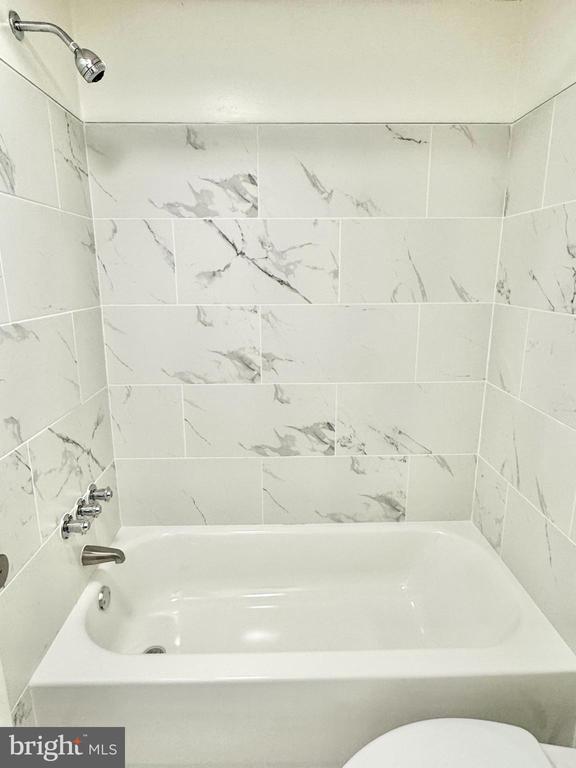 Building Photo - 3030 Wisconsin Ave NW