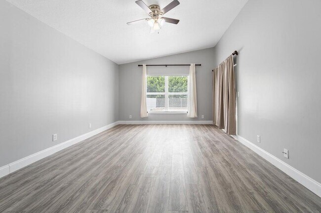 Building Photo - 15079 Corby Ct