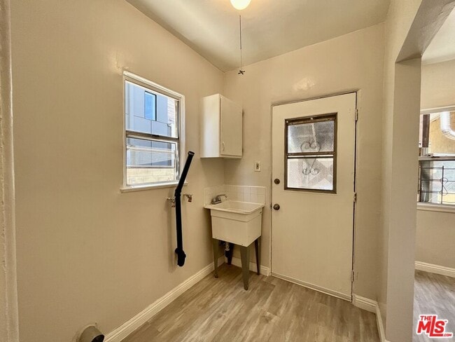 Building Photo - 1807 Redondo Blvd