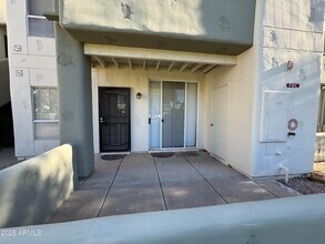 Building Photo - 1825 W Ray Rd