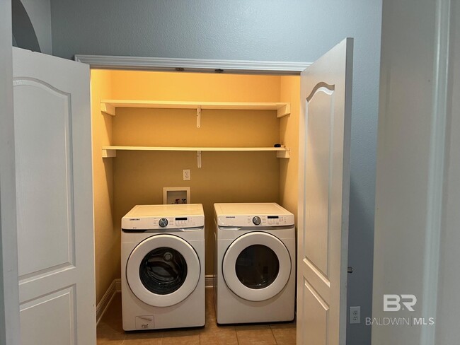 Building Photo - 31215 Buckingham Blvd