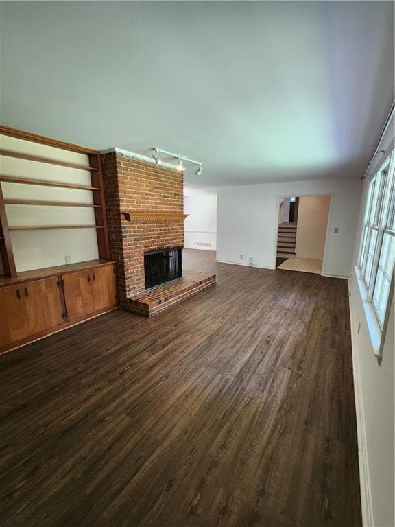 Building Photo - 2755 Beverly Hills Dr