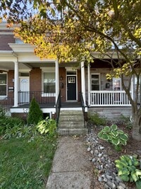 Building Photo - 615 W 33rd St