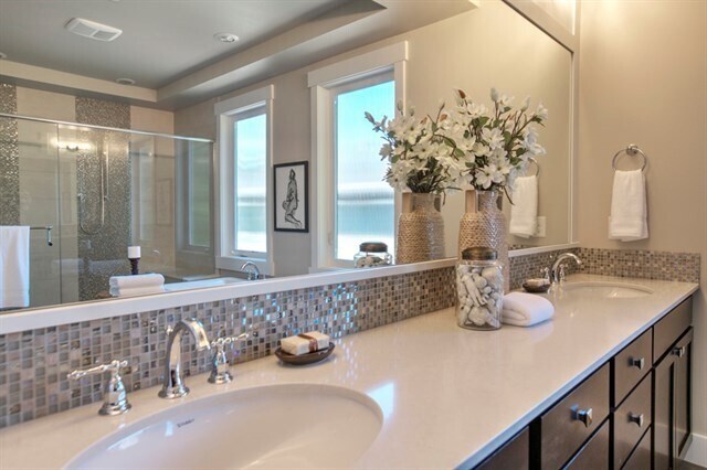 Building Photo - Beautiful 5 Bed 5.5 Bath Home in Mercer Is...