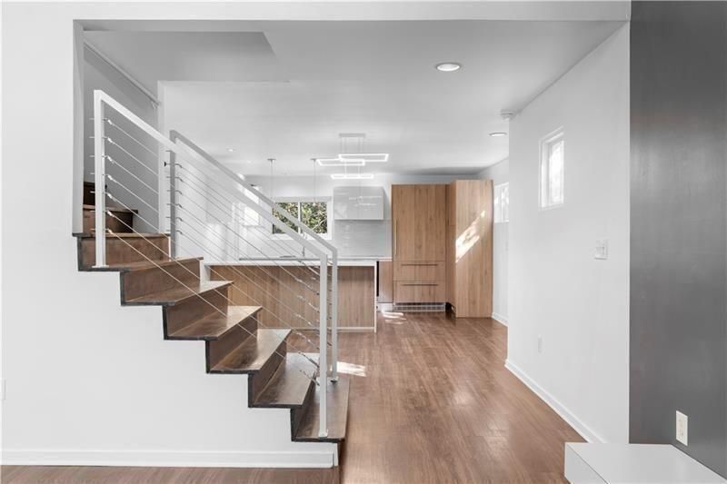 Building Photo - 5 Krog St NE