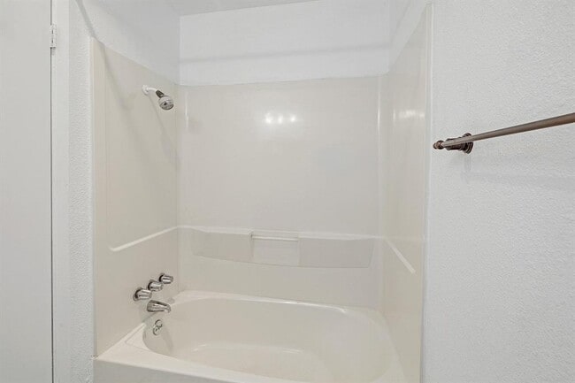 Building Photo - 9534 Quail Village Ln