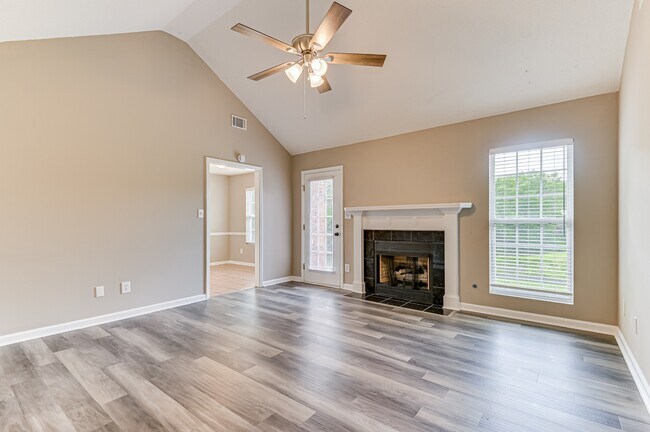 Building Photo - 4416 Hatteras Dr