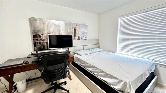 Building Photo - 116 Pepin Pl