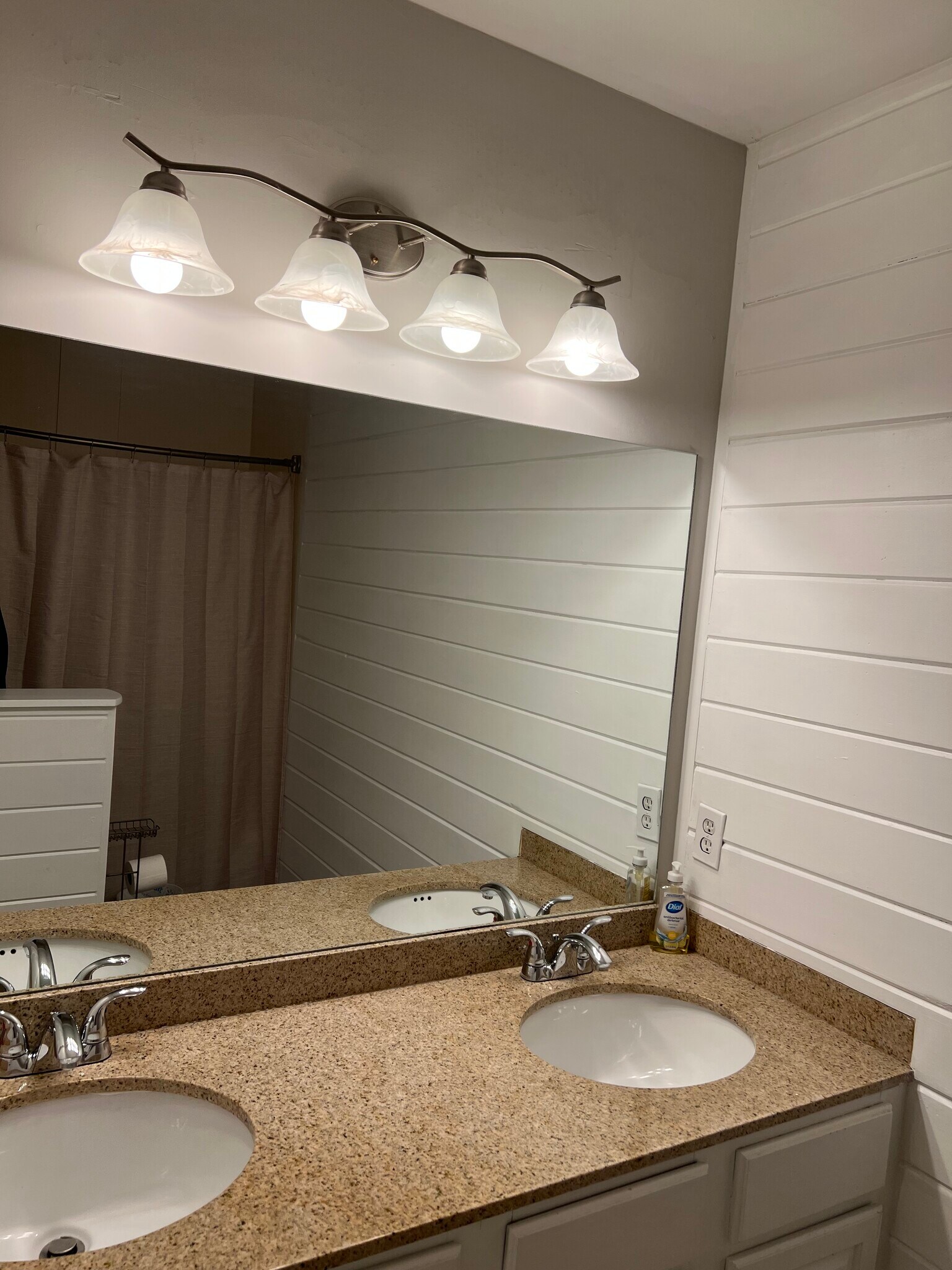 Building Photo - 2100 Old Taylor Rd