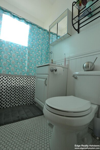 Building Photo - 1999 Commonwealth Ave