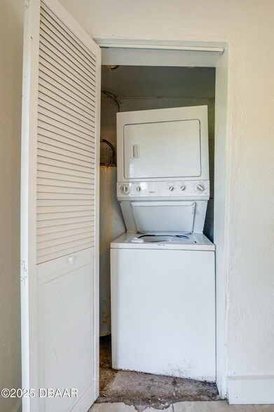 Building Photo - 416 Margie Ln