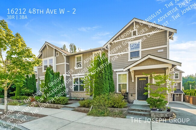 Building Photo - 16212 48th Ave W