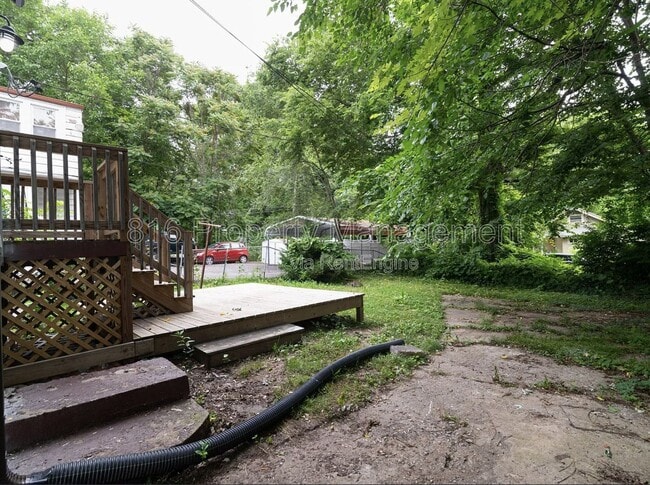 Building Photo - 5815 Euclid Ave E