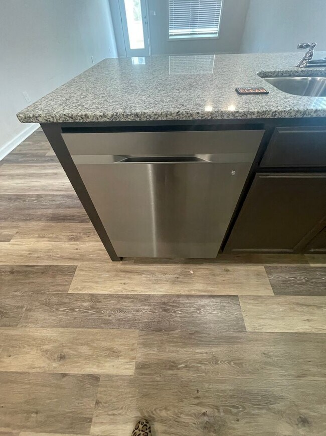 Building Photo - Lovely 3 bedroom 2 bath home  in Duncan!!!!