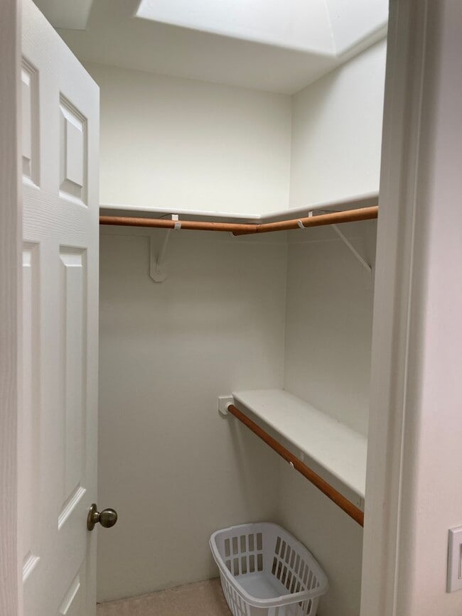 Building Photo - Gorgeous Furnished Arroyo Seco Townhouse with Fabulous Views!