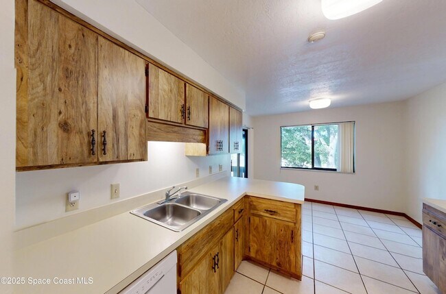 Building Photo - 9017 Manchester Ln