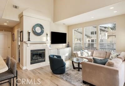 Building Photo - 17 Auvergne