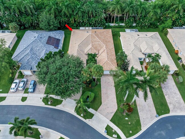 Building Photo - 9795 Crescent View Dr S