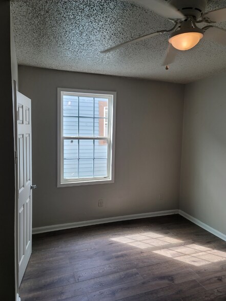 Building Photo - 2638 D'Abadie St